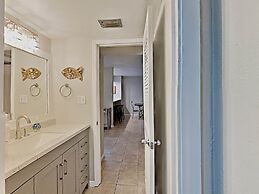 Sabine Yacht & Racquet by Southern Vacation Rentals