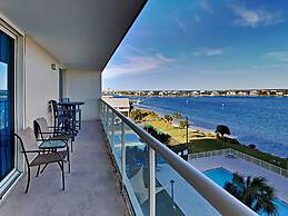 Sabine Yacht & Racquet by Southern Vacation Rentals