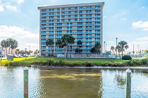 Sabine Yacht & Racquet by Southern Vacation Rentals