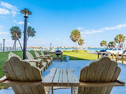 Sabine Yacht & Racquet by Southern Vacation Rentals