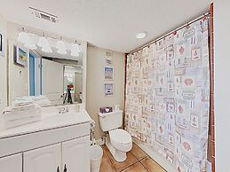 Sabine Yacht & Racquet by Southern Vacation Rentals