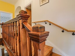 Danes Court