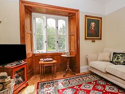 Danes Court