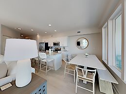 Sea Glass by Southern Vacation Rentals