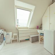 Great 3 BR Loft Apt - Views-Free Parking