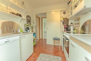 Great 3 BR Loft Apt - Views-Free Parking