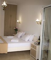 Astron Hotel