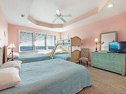 Wit's End by Southern Vacation Rentals