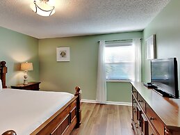 Villas on the Gulf Breeze by SVR