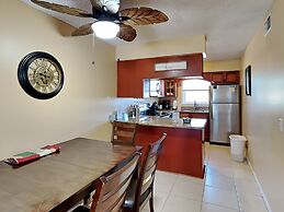 Villas on the Gulf Breeze by SVR