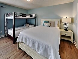 Villas on the Gulf Breeze by SVR