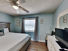 Villas on the Gulf Breeze by SVR