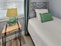 Villas on the Gulf Breeze by SVR