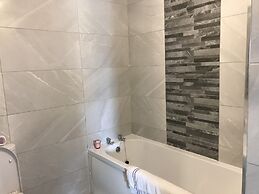 Impeccable two Bedroom Apartment in South Belfast