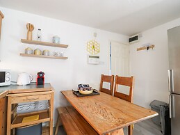 Honeybee Cottage