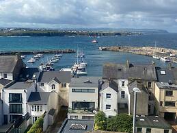 Portrush Penthouse Stunning Harbour & Atlantic Views