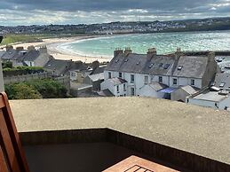 Portrush Penthouse Stunning Harbour & Atlantic Views