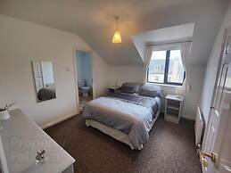 Portrush Penthouse Stunning Harbour & Atlantic Views