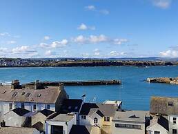 Portrush Penthouse Stunning Harbour & Atlantic Views