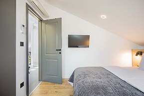 Oleander Urban Suites