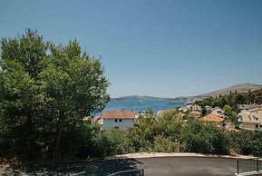 Oleander Urban Suites