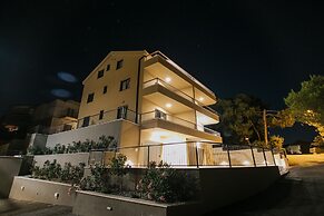 Oleander Urban Suites