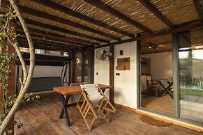 Nomade Caravan Camping