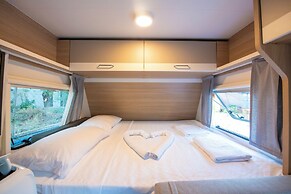 Nomade Caravan Camping