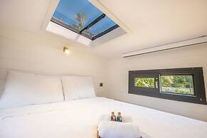 Nomade Caravan Camping