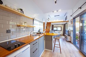 Nomade Caravan Camping