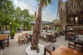 Nomade Caravan Camping