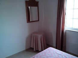 Remarkable 1-bed Apartment in Olhos de Agua