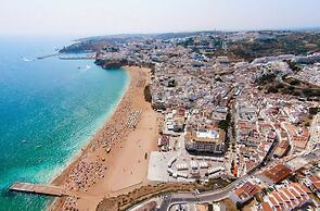 Remarkable 1-bed Apartment in Olhos de Agua