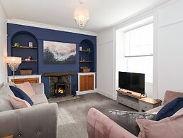 Aryelle House