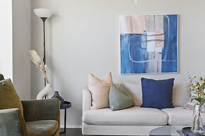 Lovely and warm one bedroom in the CBD