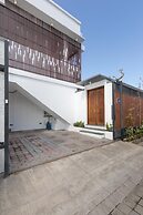 Villa Louis Legian by Nagisa Bali