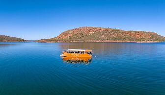 Discovery Resorts- Lake Argyle