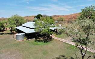 Discovery Resorts- Lake Argyle