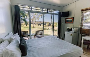 Discovery Resorts- Lake Argyle