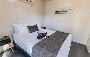 Discovery Resorts- Lake Argyle