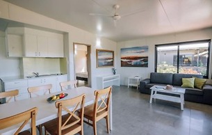 Discovery Resorts- Lake Argyle