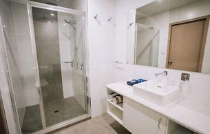 Discovery Resorts- Lake Argyle