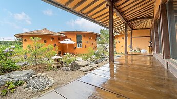 Taean Todamgil Pension