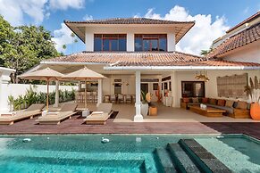 Villa Lisabella by Villa Finder