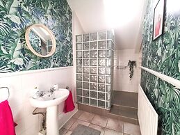 Northern Angel Apartments - By Week2Week