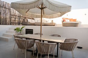 Tanik Tulum By Lockey