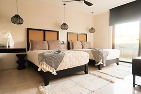 Tanik Tulum By Lockey