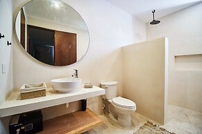 Tanik Tulum By Lockey