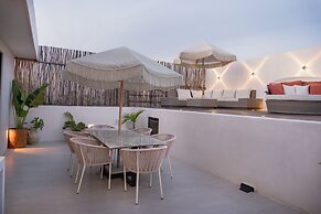 Tanik Tulum By Lockey