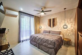 Tanik Tulum By Lockey